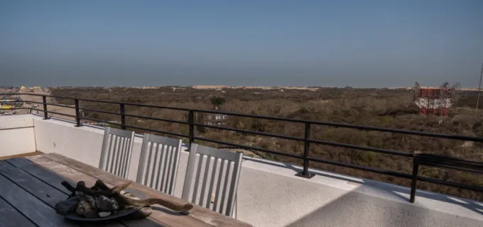 Vlakbij het strand